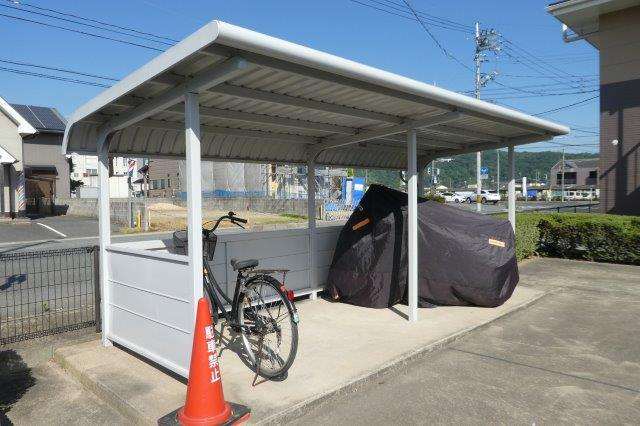 倉敷市真備町川辺のアパートのその他共用部分|自転車置き場