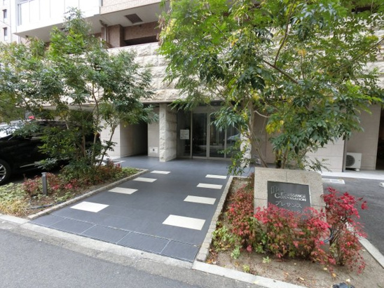 【エントランス】