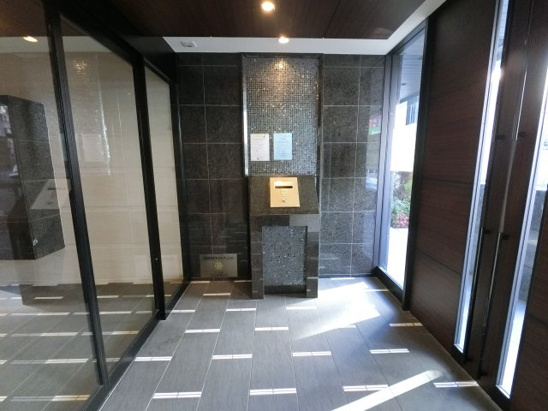 【エントランス】