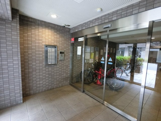 【エントランス】