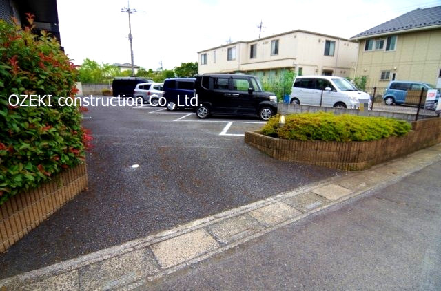 サンクレールⅠの駐車場