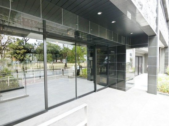 【エントランス】