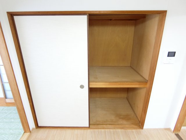 木下ハイツの収納