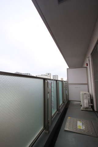 【バルコニー】 