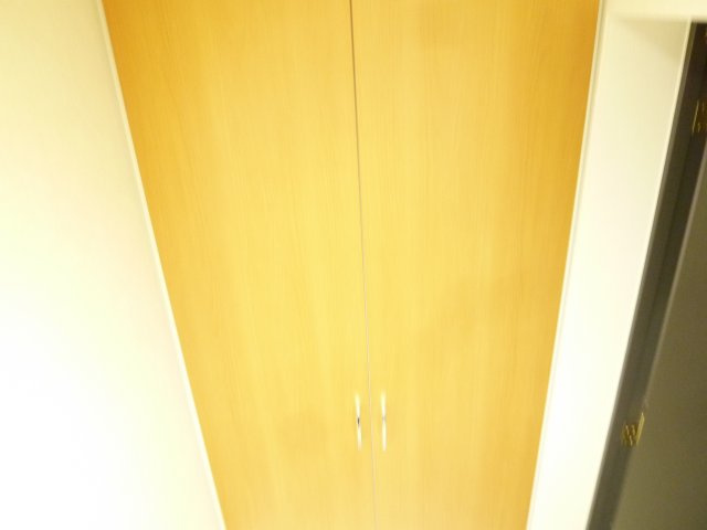リーガル南堀江の玄関