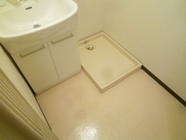 難波ロイヤルハイツＣタイプの洗面所