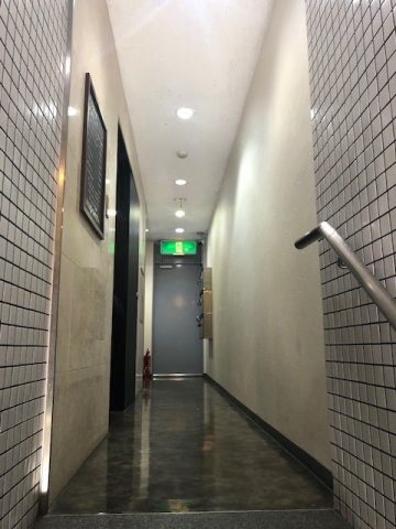 清光堂ビルのロビー