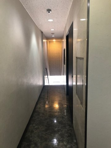 清光堂ビルのロビー