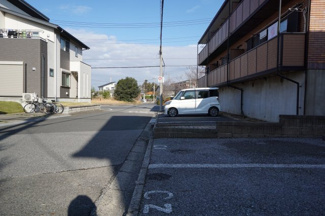 【駐車場】