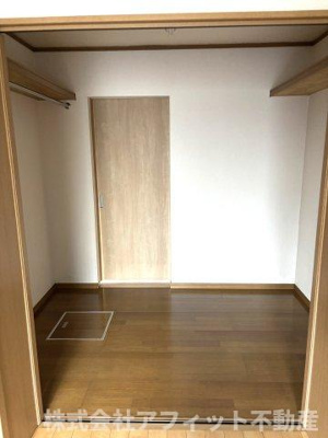 【収納】 | エトワール新涯 | ウォークスルークローゼット