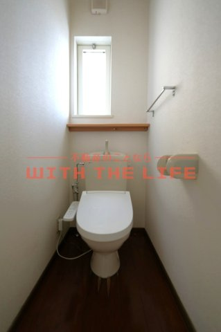 CRSカーサ【キャッシュバック対象物件】のトイレ|落ち着いたトイレです