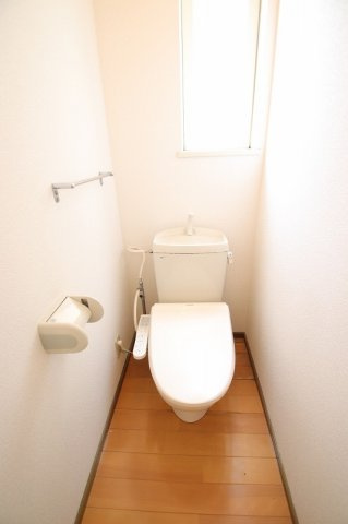 CRSカーサ【キャッシュバック対象物件】のトイレ|シンプルで使いやすいトイレです