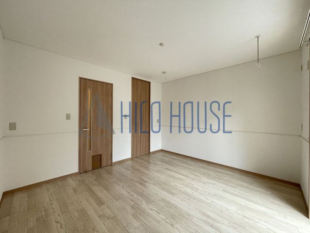 エピナールウエストの寝室