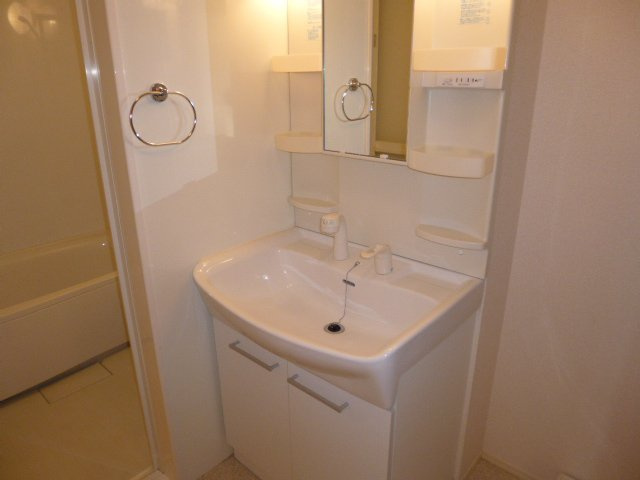 エテルナＢの独立洗面台|洗髪洗面化粧台