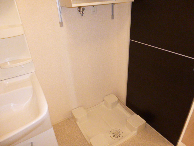 エテルナＢのその他|洗濯機置場