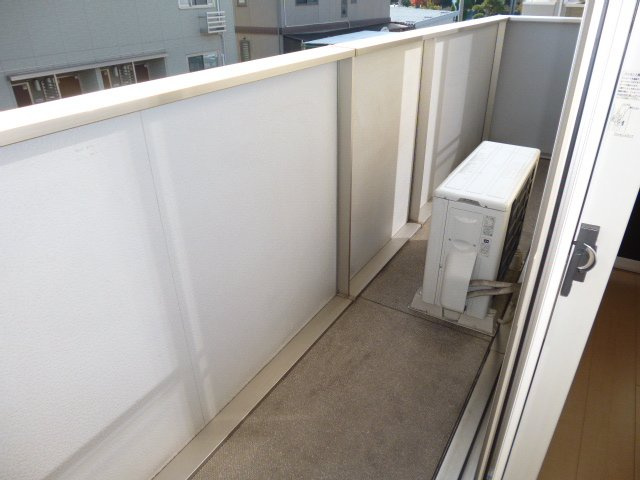 エテルナＢのバルコニー