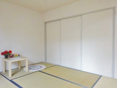 【和室】 | セピアコート壱番館 | 南向き和室6帖☆押入れが2ヶ所あります！寝具をすっきり収納できるので和室は寝室にもオススメ☆　