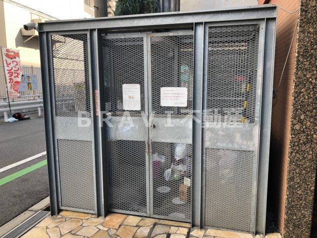 コンソラーレ瓦屋町　BRAVI不動産のその他共用部分|【コンソラーレ瓦屋町】ゴミ置場