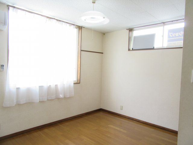 アローエイトの洋室