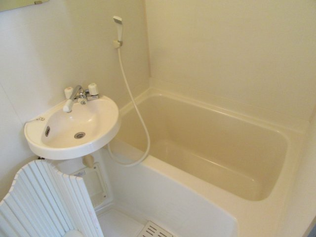 アローエイトの浴室