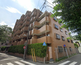 【外観】 | さくらの名所「大岡川」沿いの新耐震基準マンション。
ダイニングに隣接する洋室を開放するとリビングとして利用出来ます♪