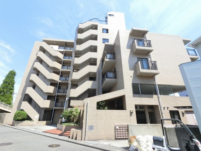 【外観】 | ピアコート大倉山 | 独立性の高い洋室は子供部屋、書斎など多目的利用が可能。
家族と会話が弾む対面キッチン採用♪