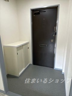 広島市安佐北区落合南９丁目のアパートの玄関|シューズボックスあり