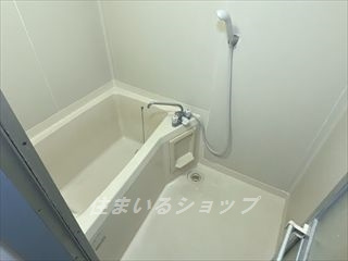 広島市安佐北区落合南９丁目のアパートの浴室
