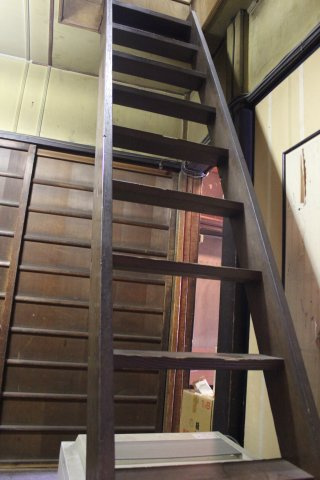 三条御前西の元電機屋さんのその他共用部分|なんとも言えない雰囲気