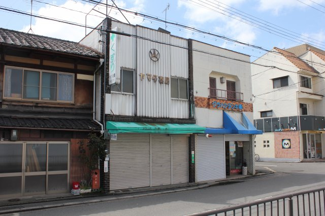 三条御前西の元電機屋さんの外観|北東から
