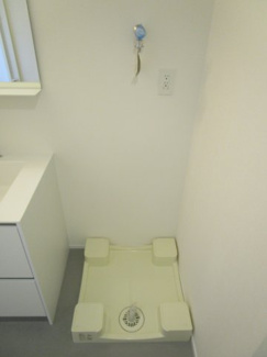 【設備】 | LA REINA ICHIGAYA KAGACHO | 室内洗濯機置き場