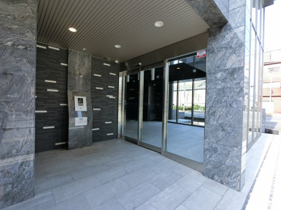 【エントランス】