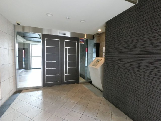 【エントランス】