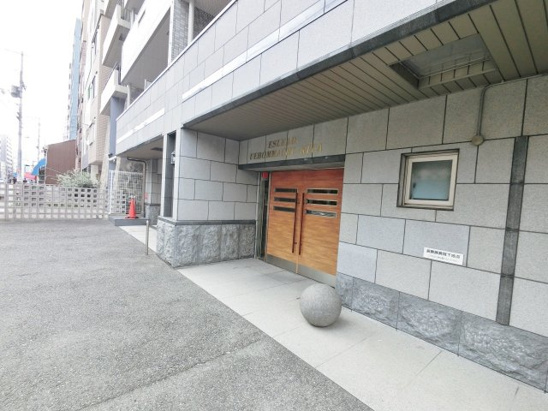 【エントランス】