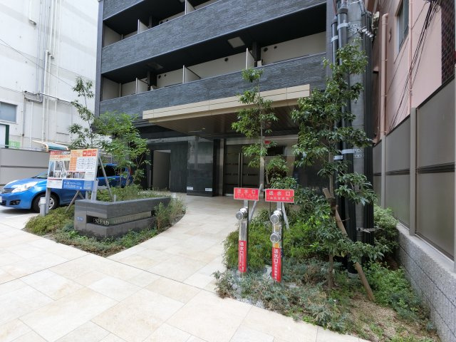 【エントランス】