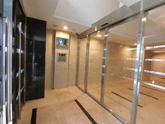 【エントランス】