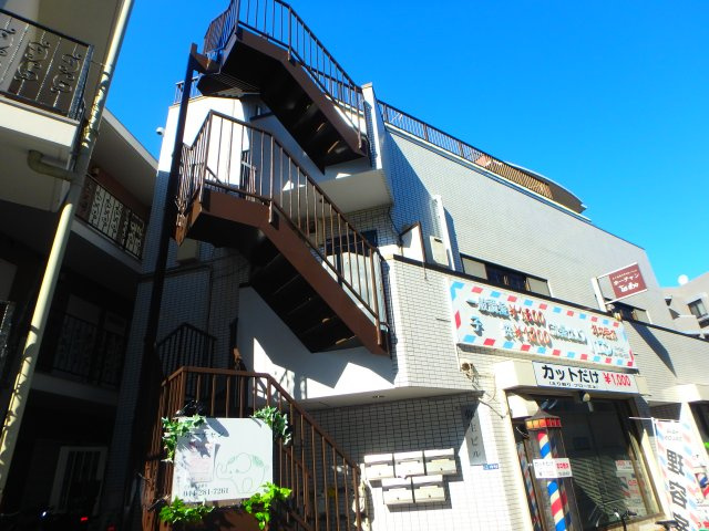 弥生ビルの外観|元住吉駅徒歩2分♪