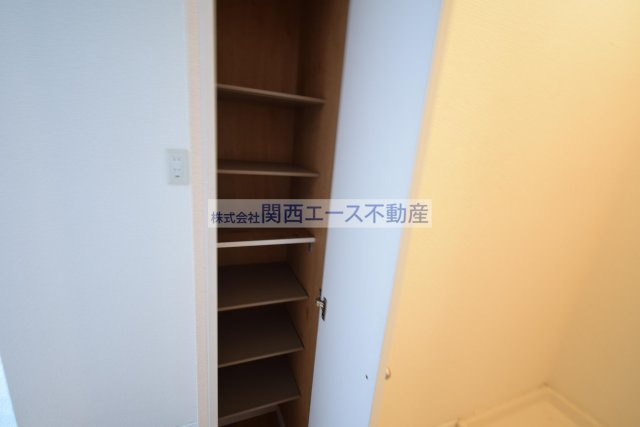  | レオパレスタカラ