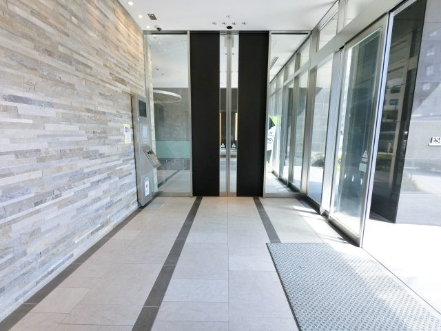 【エントランス】