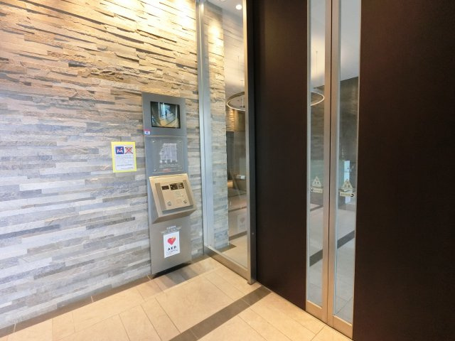 【エントランス】