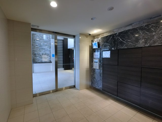 【エントランス】