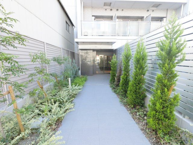 【エントランス】