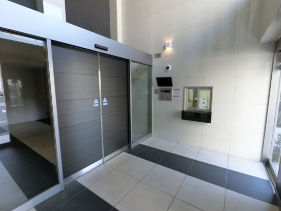 【エントランス】