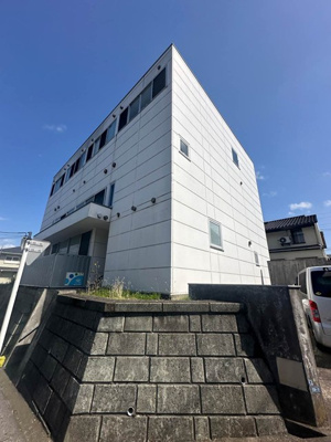 【外観】 | S･BLANC/エスブラン | ペットOK♪東急田園都市線「鷺沼」駅徒歩7分！ワンちゃん・猫ちゃんと一緒に暮らせる3階建てのデザイナーズマンションです☆