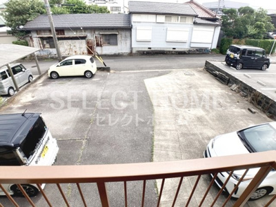 【駐車場】 | 三陽荘 | 車をお持ちの方に嬉しい駐車場付きの物件です