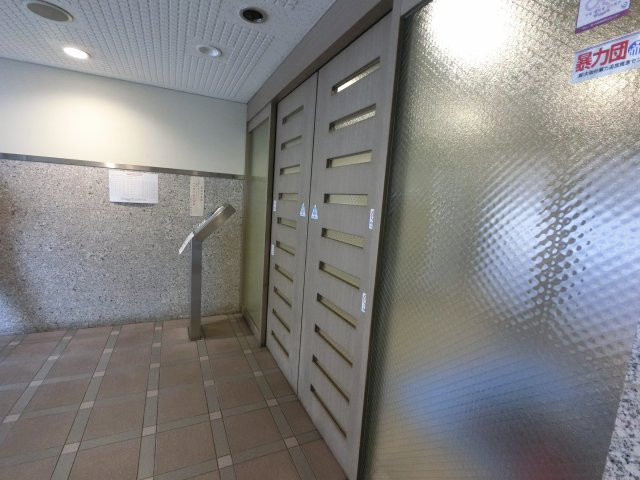 【エントランス】