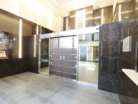 【エントランス】