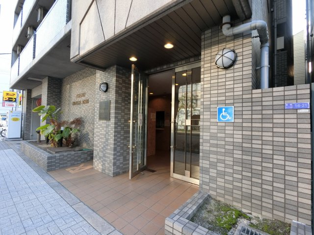 【エントランス】