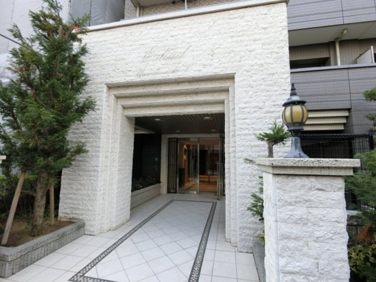 【エントランス】