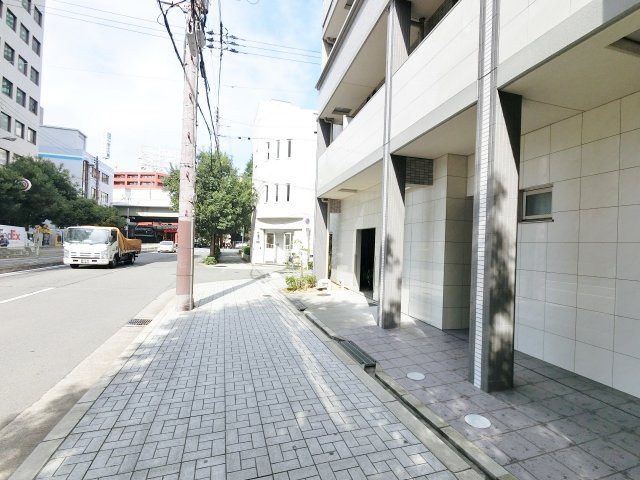 【エントランス】